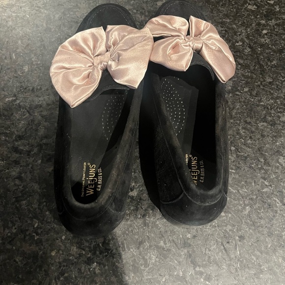 Ladies Black WEEJUNS Loafers - Picture 6 of 10